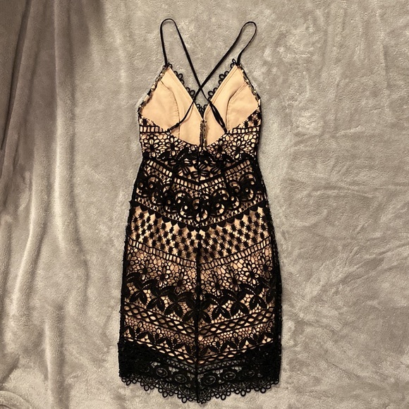 ASTR XS Black Floral Lace - Picture 2 of 4